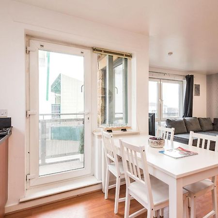 Modern Spacious 3 Bedroom City Centre Apartment - Free Parking - Private Balcony EDI Eksteriør billede
