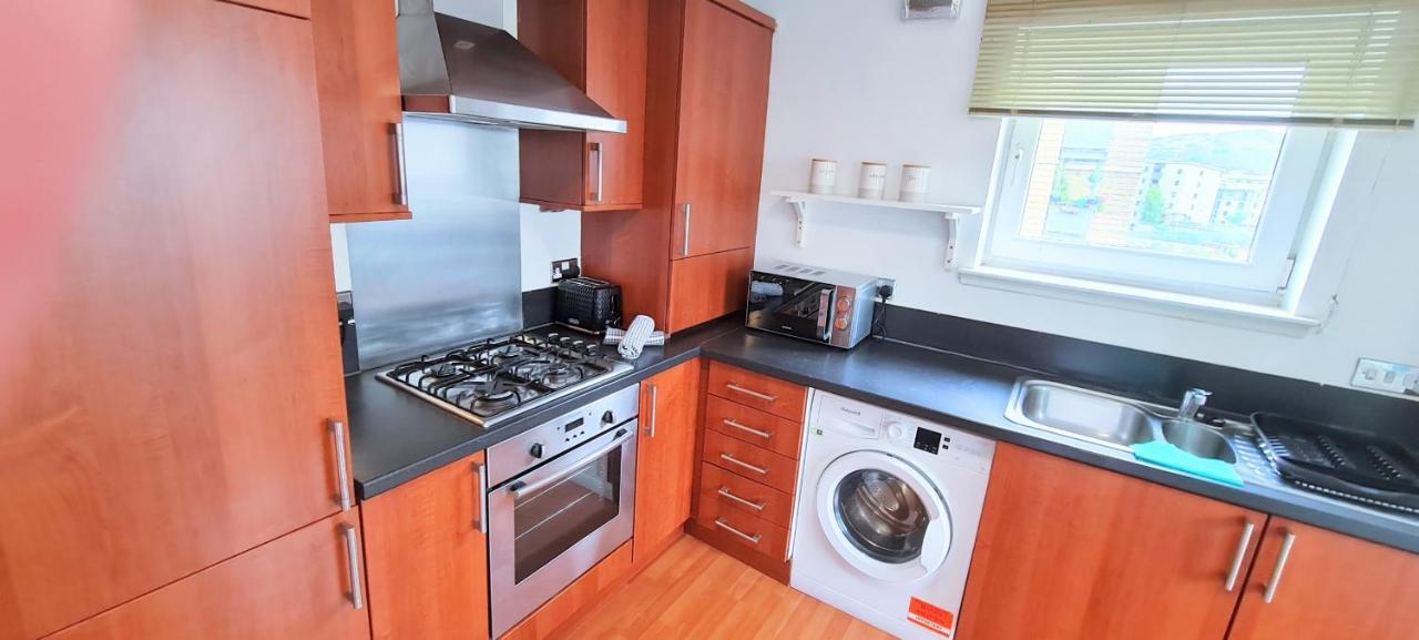 Modern Spacious 3 Bedroom City Centre Apartment - Free Parking - Private Balcony EDI Eksteriør billede