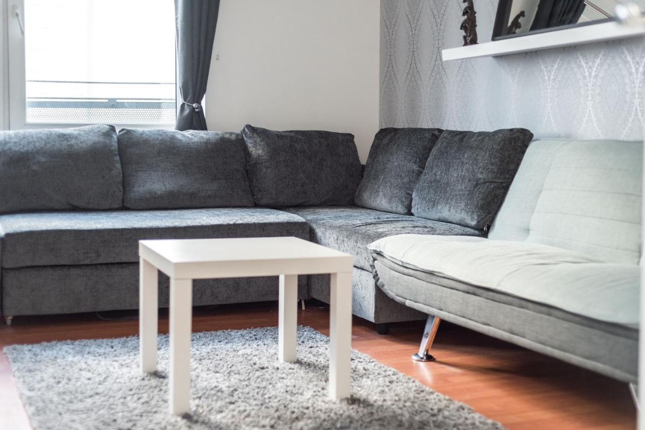 Modern Spacious 3 Bedroom City Centre Apartment - Free Parking - Private Balcony EDI Eksteriør billede