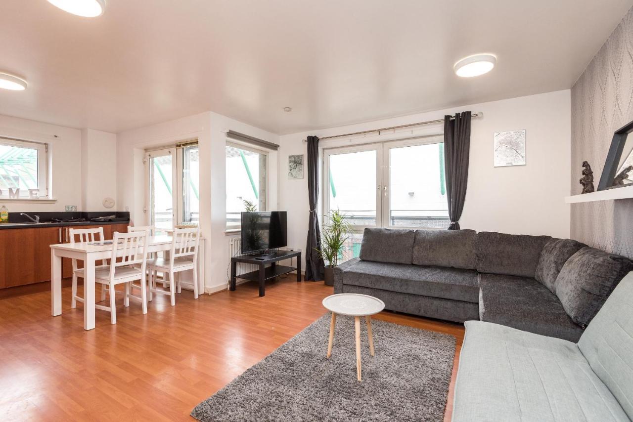 Modern Spacious 3 Bedroom City Centre Apartment - Free Parking - Private Balcony EDI Eksteriør billede