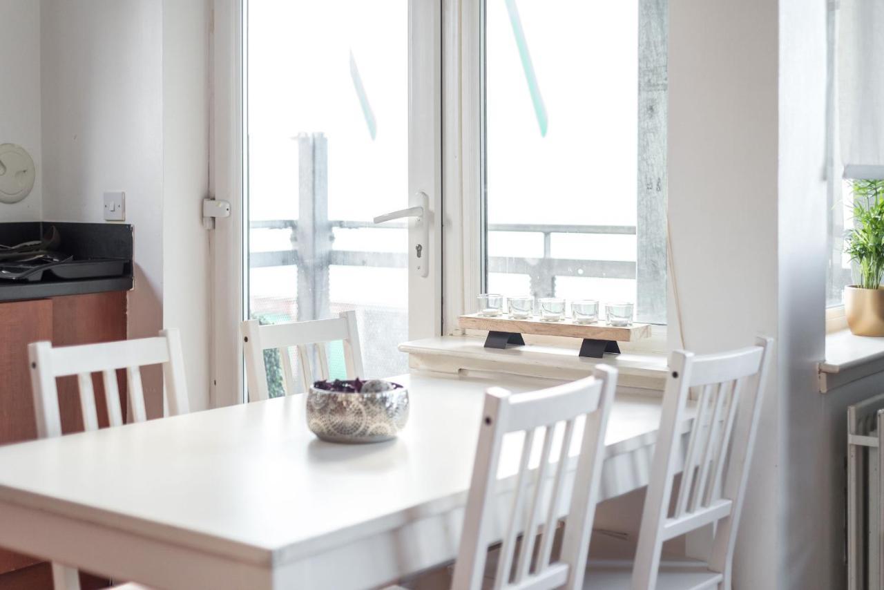 Modern Spacious 3 Bedroom City Centre Apartment - Free Parking - Private Balcony EDI Eksteriør billede