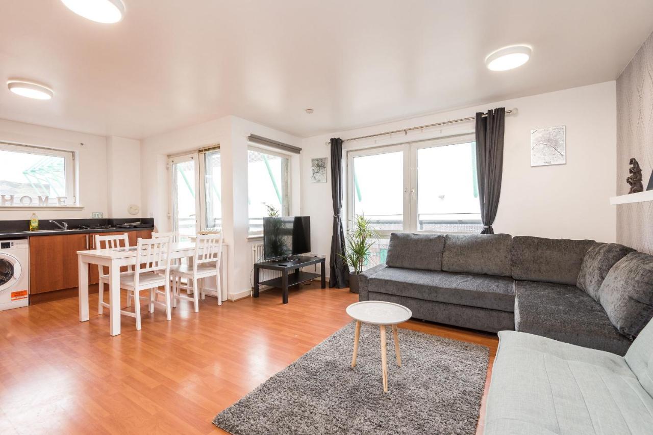 Modern Spacious 3 Bedroom City Centre Apartment - Free Parking - Private Balcony EDI Eksteriør billede